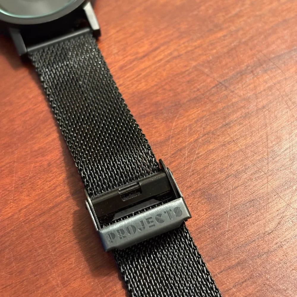 Minimalist Black Mesh Strap Watch
